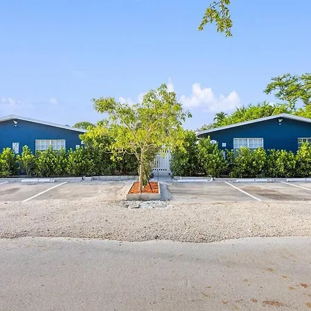 Musicians Lounge - 2 Bedroom With Parking Asssigned